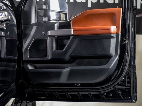 Used 2018 Ford F250 Platinum w/ Platinum Ultimate Package image 38