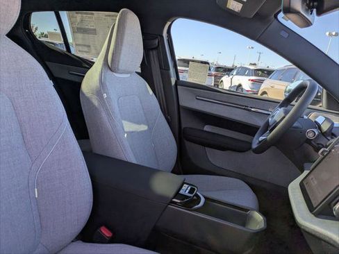 New 2026 Volvo EX30 Ultra image 14