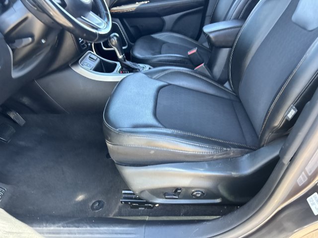Used 2018 Jeep Compass Latitude w/ Popular Equipment Group FWD image 20