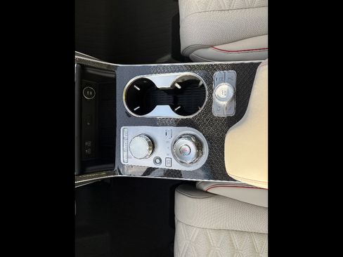 Used 2025 Genesis GV80 3.5T e-SC image 31