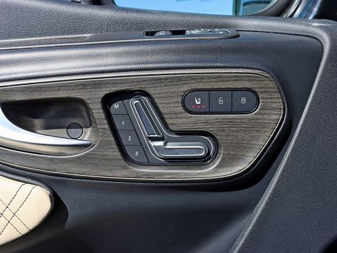 Used 2024 Mercedes-Benz Sprinter 3500 image 34