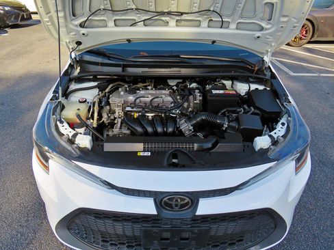Used 2021 Toyota Corolla LE FWD image 32