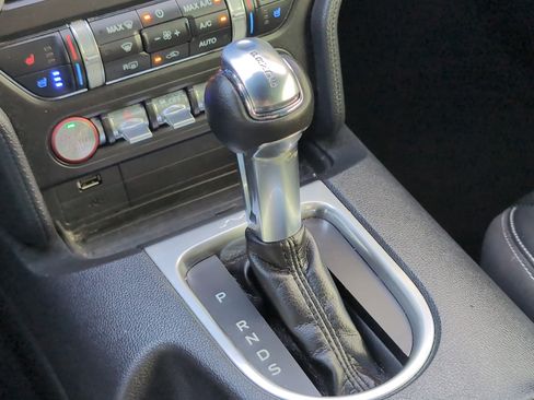 Used 2022 Ford Mustang Premium image 24