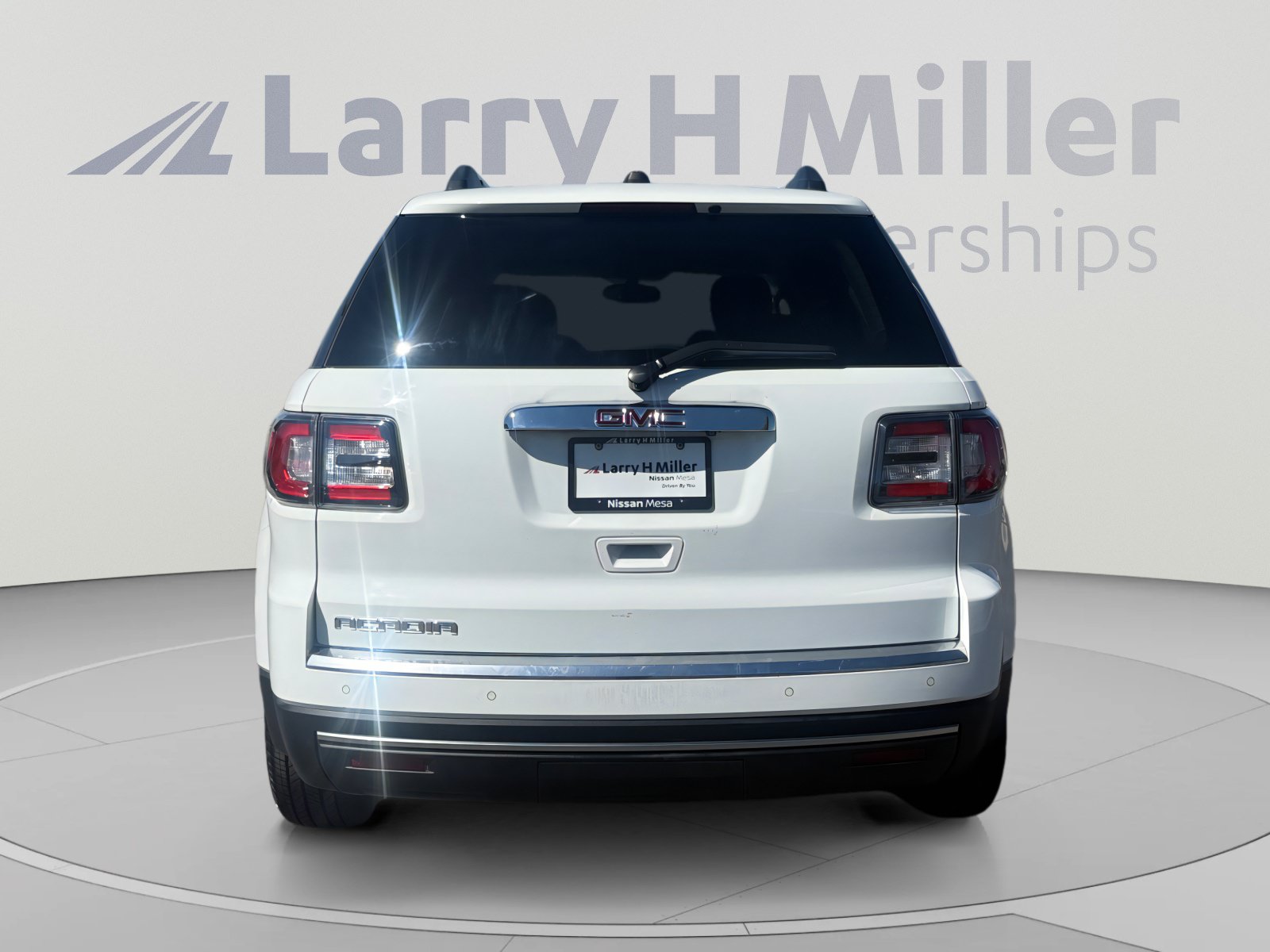 Used 2016 GMC Acadia SLE FWD image 4