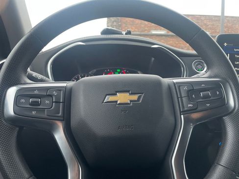 Used 2025 Chevrolet Blazer LT image 27
