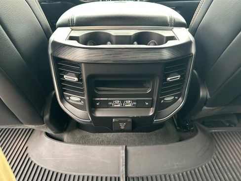 Used 2024 RAM 1500 Laramie image 20