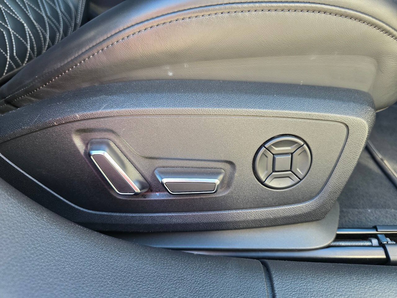 Used 2022 Audi S6 Premium Plus AWD/4WD image 50