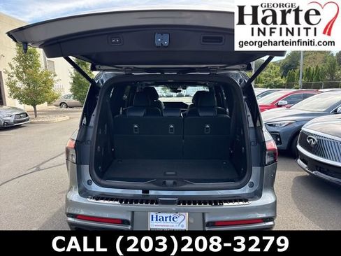 New 2026 INFINITI QX80 4WD w/ Sport Exterior Package image 14