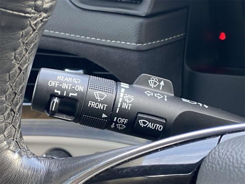 Used 2020 Cadillac Escalade ESV Luxury image 64