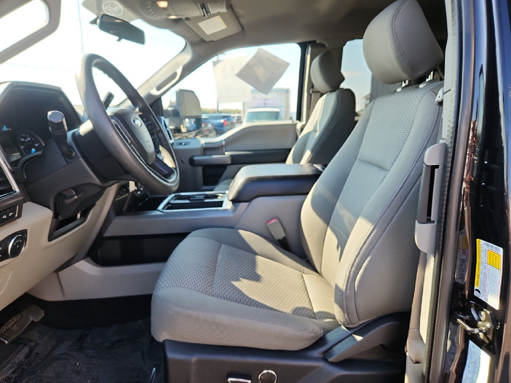 Used 2019 Ford F250 XLT w/ XLT Premium Package AWD/4WD image 13