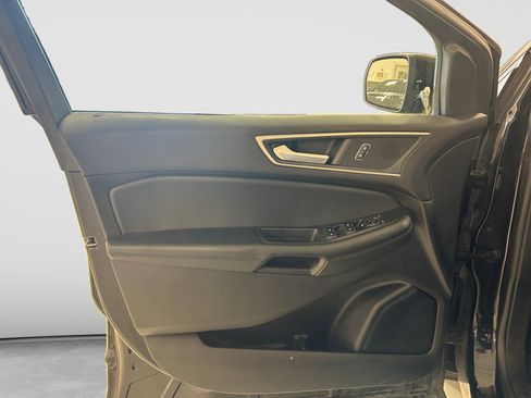 Used 2024 Ford Edge SEL AWD/4WD image 13