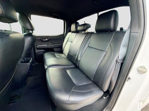 Used 2019 Toyota Tacoma TRD Off-Road AWD/4WD image 20