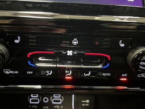 New 2025 Jeep Grand Cherokee L Altitude image 8