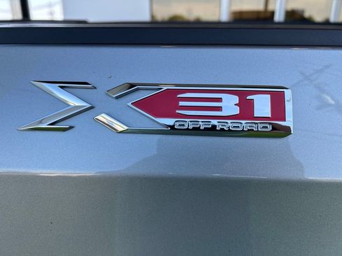 Used 2025 GMC Sierra 1500 SLT AWD/4WD image 30