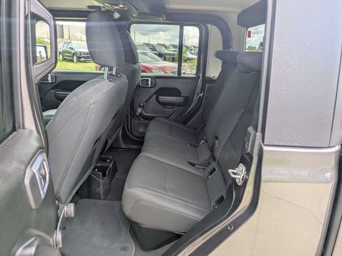 Used 2021 Jeep Gladiator Sport AWD/4WD image 14