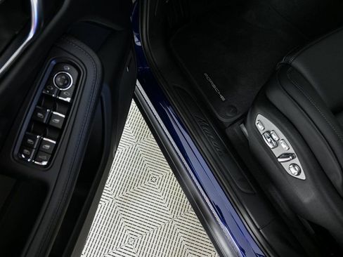 New 2026 Porsche Macan AWD/4WD image 8
