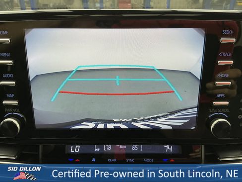 Used 2022 Toyota Sienna XLE Woodland Edition image 7