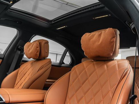 Used 2025 Mercedes-Benz S 580e 4MATIC Sedan image 18