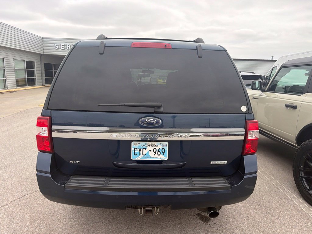 Used 2017 Ford Expedition XLT w/ Equipment Group 202A AWD/4WD image 5