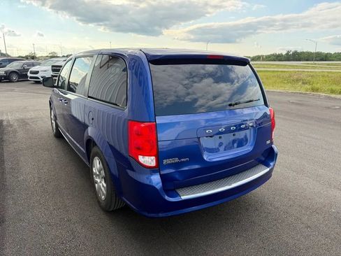 Used 2018 Dodge Grand Caravan SE FWD image 6