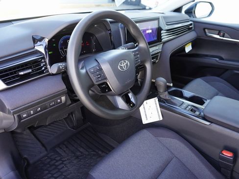 New 2026 Toyota Camry LE image 10