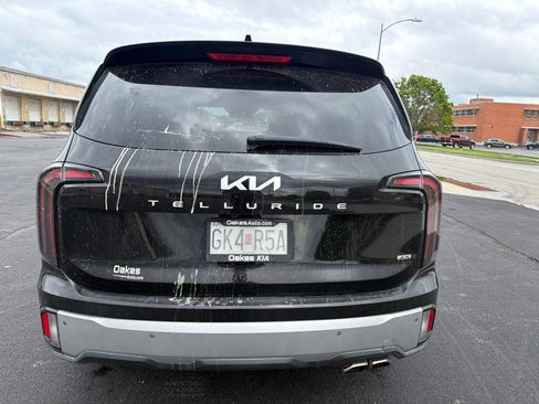 Used 2023 Kia Telluride EX w/ EX Captain's Chair Package AWD/4WD image 6