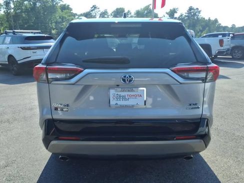 Used 2023 Toyota RAV4 XSE AWD/4WD image 2