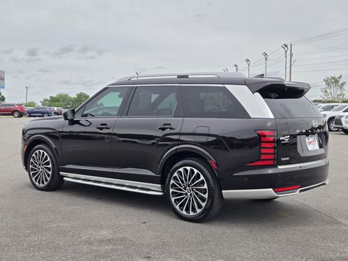 Used 2026 Hyundai Palisade Calligraphy FWD image 11