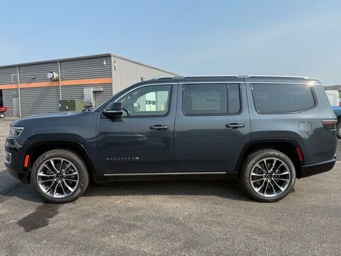 New 2025 Jeep Wagoneer Series III w/ Premium Group I image 3