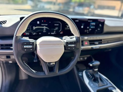 Used 2025 Kia K4 GT-Line w/ GT-Line Sunroof Package image 23