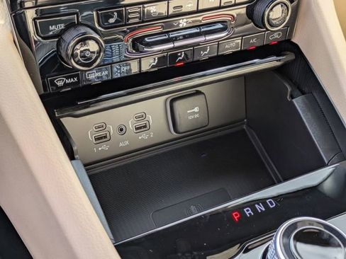 New 2025 Jeep Grand Cherokee Limited w/ Luxury Tech Group II image 31