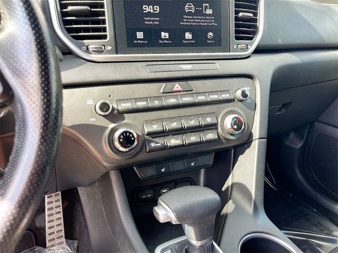 Used 2020 Kia Sportage S w/ S Sunroof Package image 15