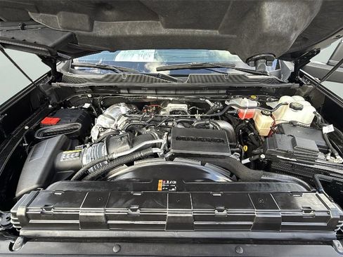 Used 2025 Chevrolet Silverado 2500 LTZ w/ LTZ Premium Package image 54