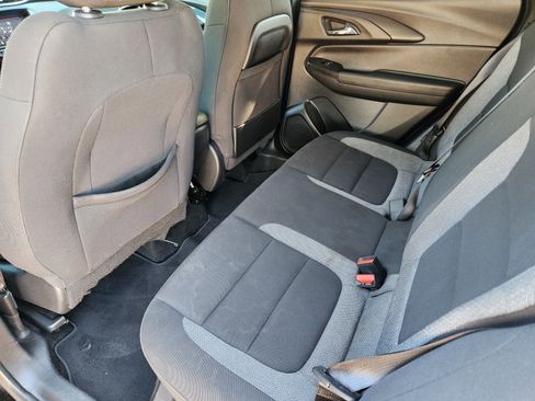 Used 2023 Chevrolet TrailBlazer LT w/ Convenience Package image 35