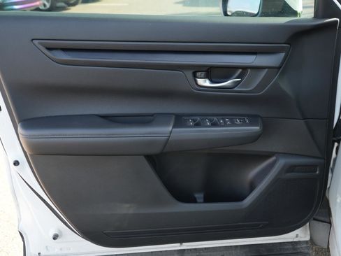 Used 2024 Honda CR-V EX image 11