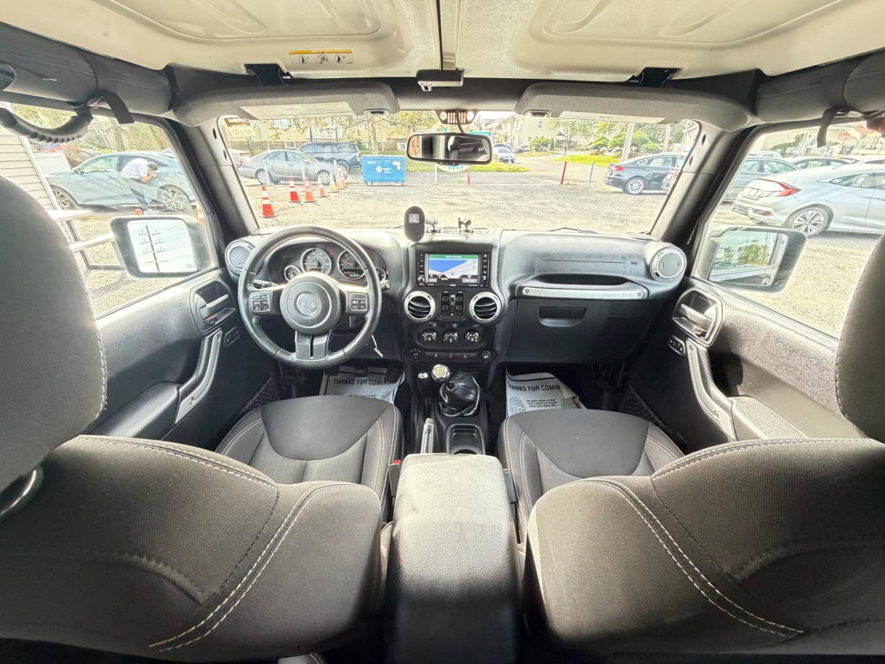 Used 2016 Jeep Wrangler Unlimited Sahara w/ Connectivity Group AWD/4WD image 23