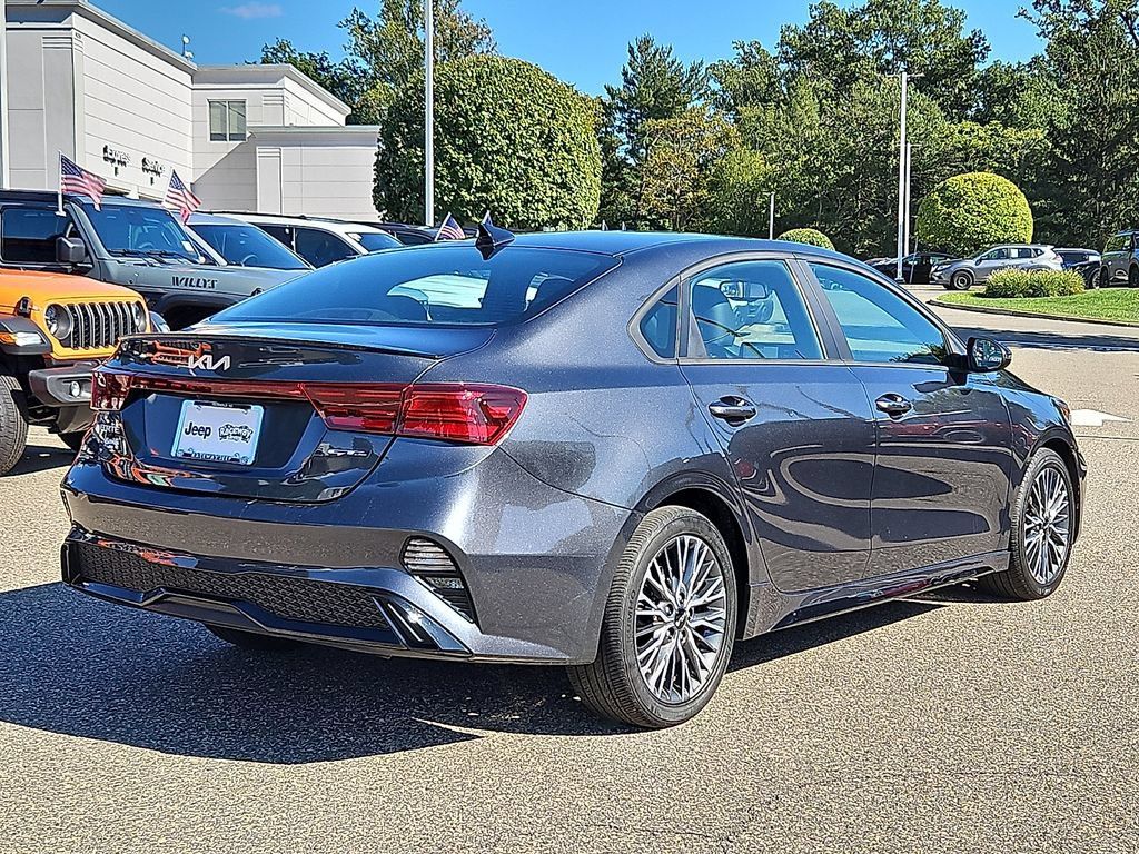 Used 2024 Kia Forte GT-Line w/ GT-Line Premium Package FWD image 7
