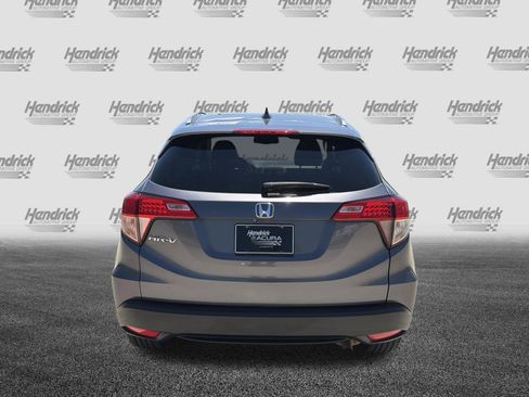Used 2017 Honda HR-V EX-L image 9