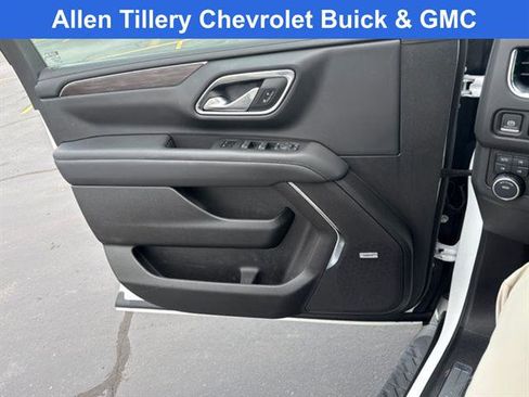Used 2024 Chevrolet Tahoe Z71 w/ Luxury Package image 9