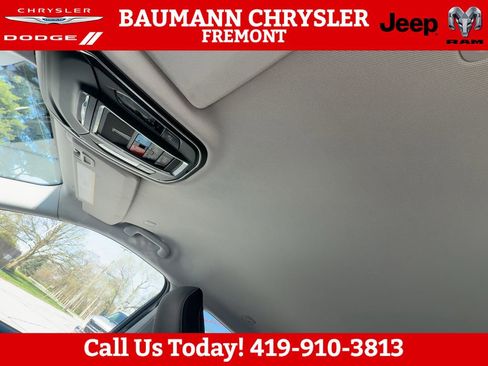 Used 2023 Jeep Grand Cherokee L Laredo w/ Luxury Tech Group I AWD/4WD image 22