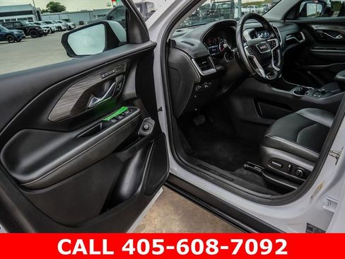 Certified 2024 GMC Terrain SLT AWD/4WD image 32