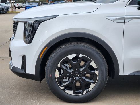 New 2026 Kia Sorento S image 5