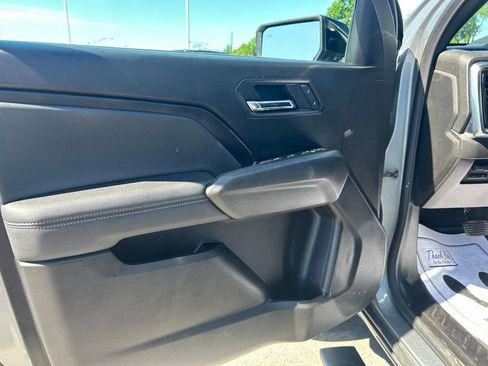 Used 2025 GMC Canyon Elevation w/ Convenience Package AWD/4WD image 10