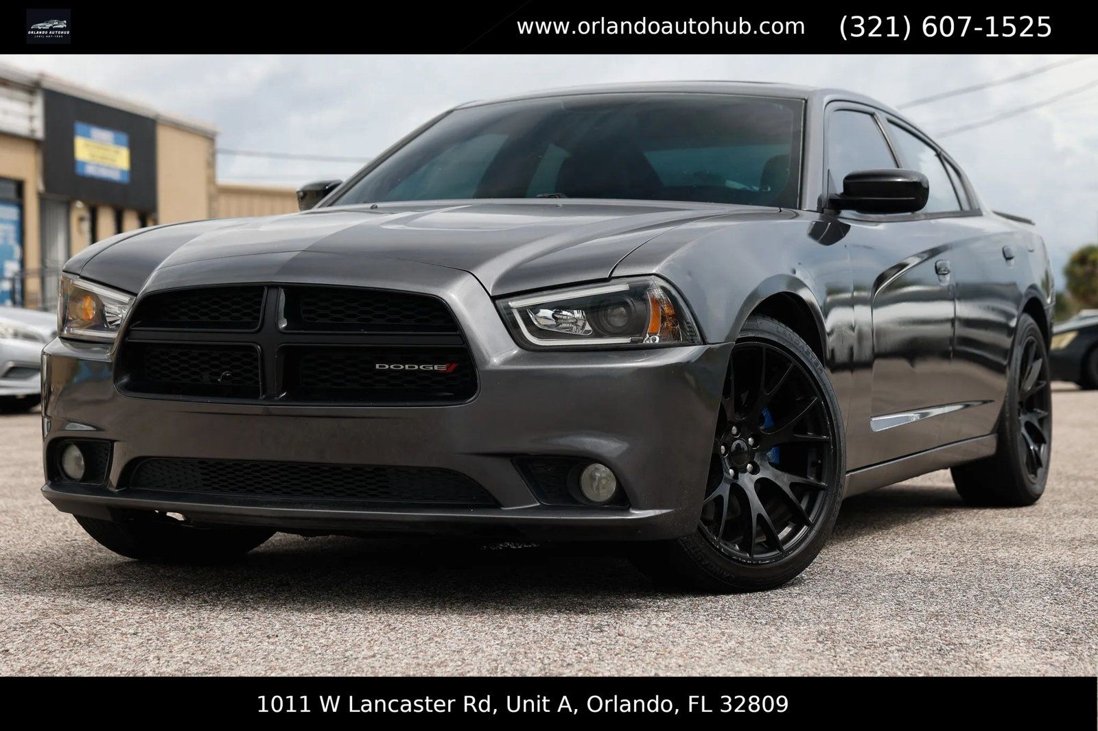 Used 2014 Dodge Charger R/T RWD image 1