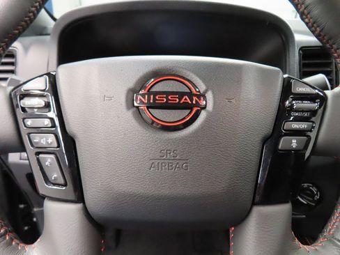 Used 2023 Nissan Frontier PRO-4X image 50