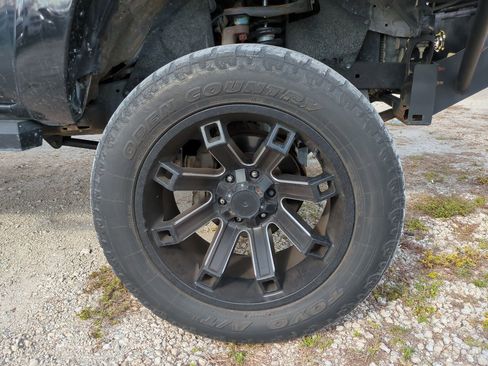 Used 2009 Toyota Tacoma PreRunner image 10