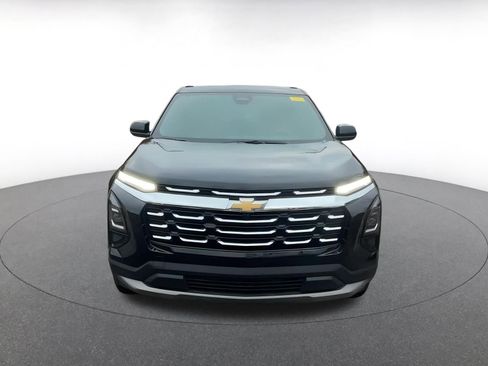 Used 2025 Chevrolet Equinox LT image 4