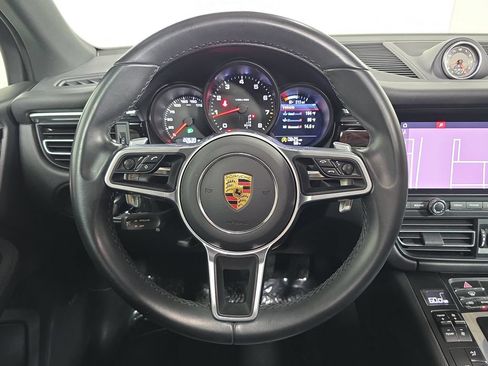 Certified 2021 Porsche Macan AWD/4WD image 14