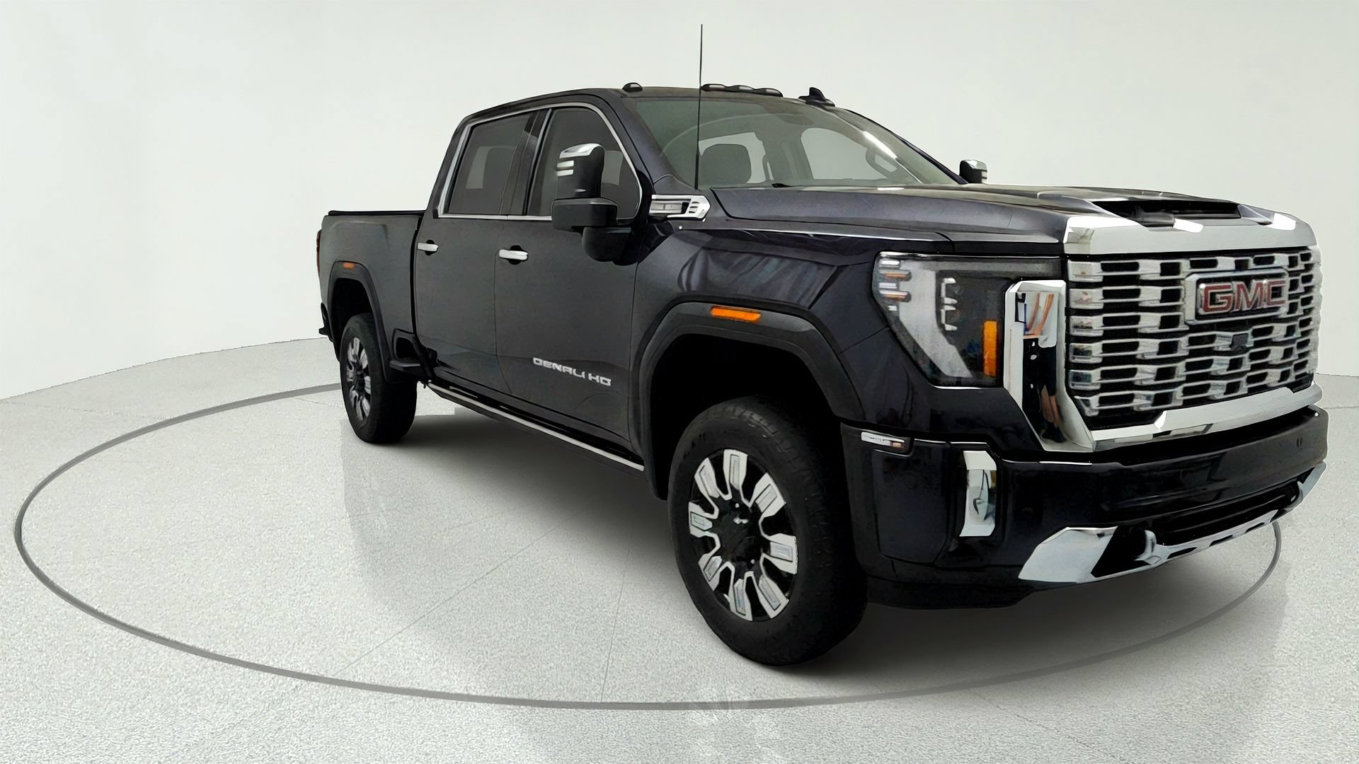 Certified 2024 GMC Sierra 3500 Denali w/ Denali Reserve Package AWD/4WD image 7