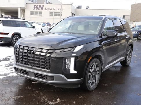 Certified 2025 Hyundai Palisade Limited image 7